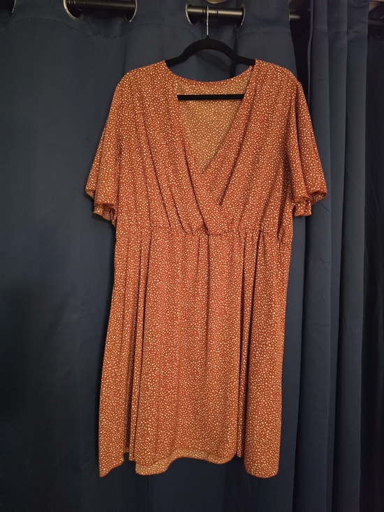 SHEIN Dresses & Skirts - SHEIN Rust Orange V-Neck Midi Dress with White Dot Print